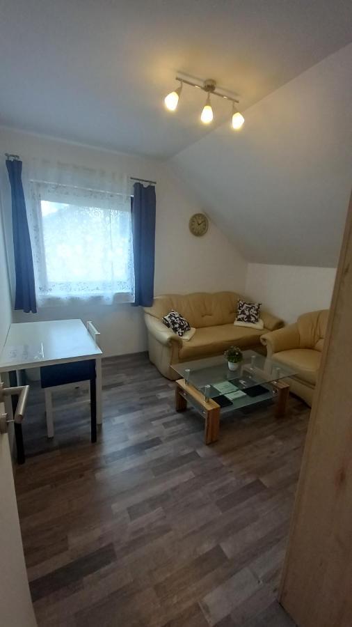 Keti Apartment Plaski Exterior photo